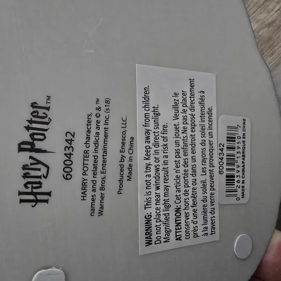 Enesco Wizarding World of Harry Potter Hogwarts Castle Water Globe - Picture 4 of 4